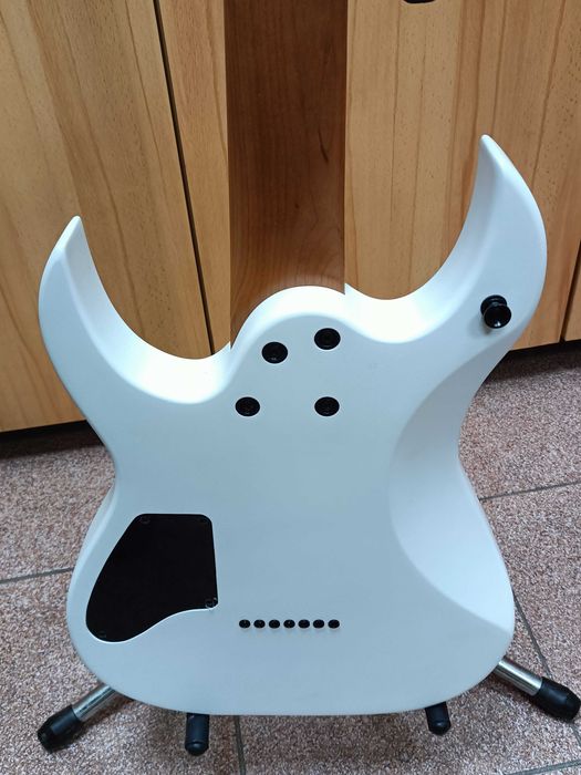 Gitara elektryczna 7 strunowa Spira S-407 MWH