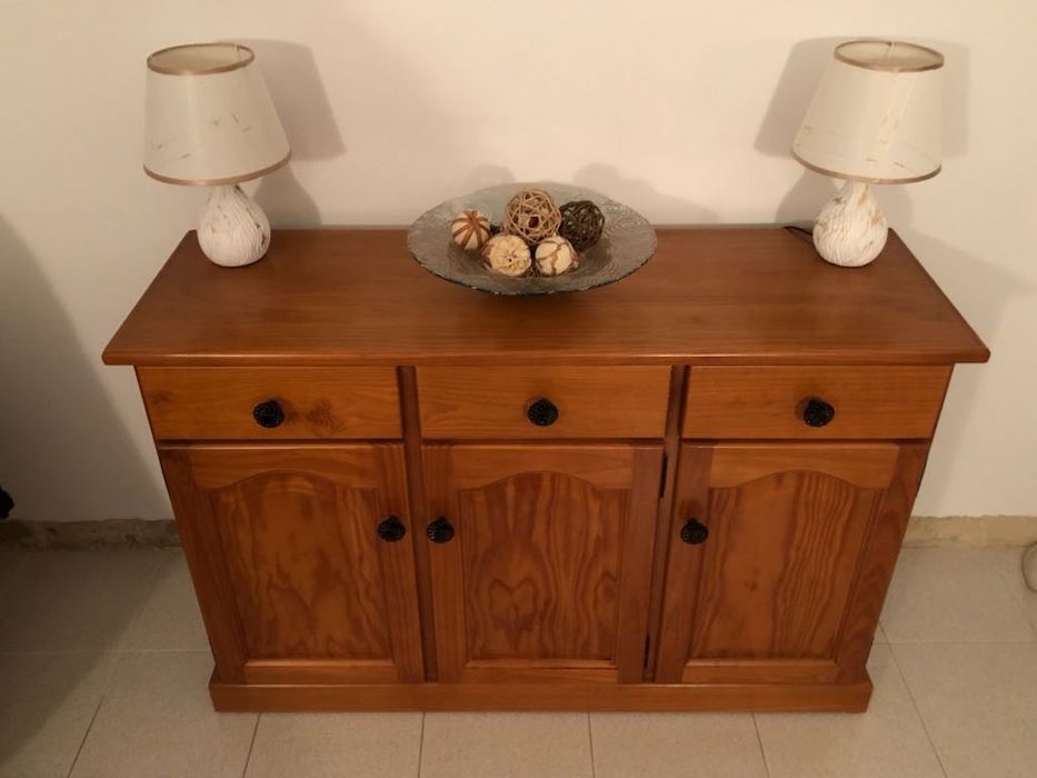 Aparador de bom istado como novo