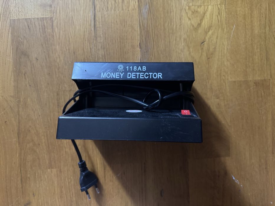 Детектор валют 118AB Money Detector.