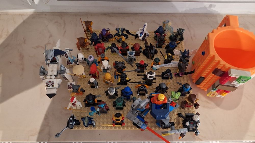 Figurki Lego mix