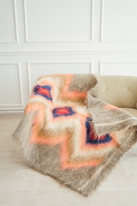 Ліжник з овечої шерсті