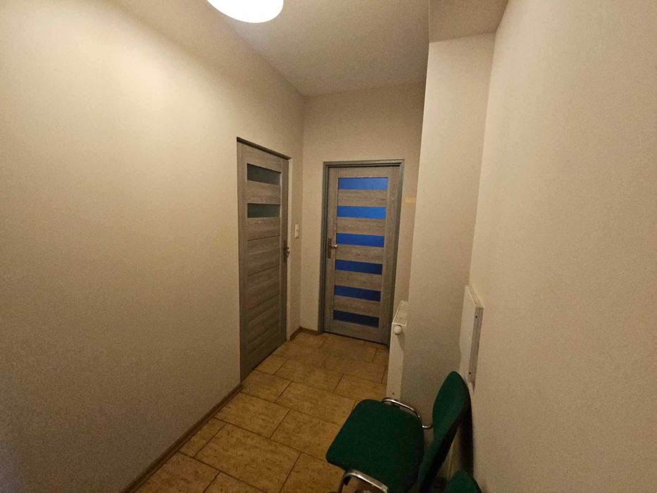 Lokal usługowo - biurowy, 2 pomieszczenia, parking