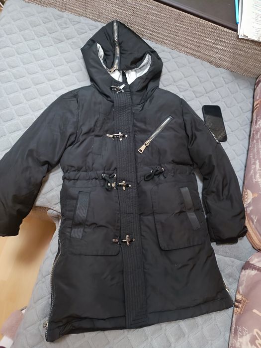 Зимова куртка,пальто