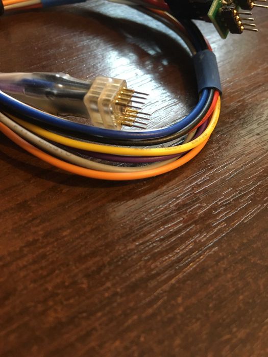 Адаптери для внутрнішньосхемного програмування