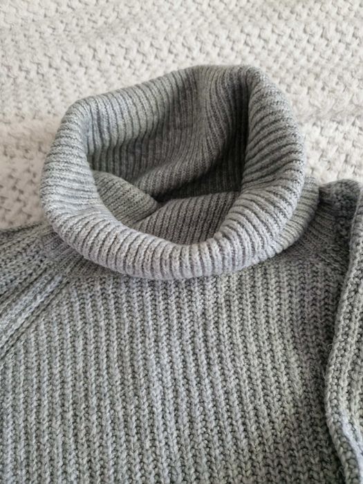 Szary damski sweter z golfem pudełkowy gruby L/XL