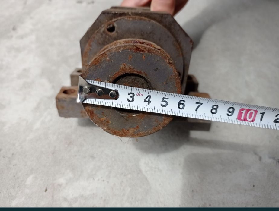 Продам вал под( фрезерный) станок или другие