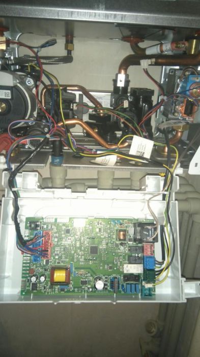 Ремонт и профилактика котлов и колонок любой сложности.