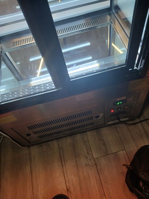 Manutenção e reparação de ar-condicionado frigorífico arcas congeladora bebidores acumulador térmico