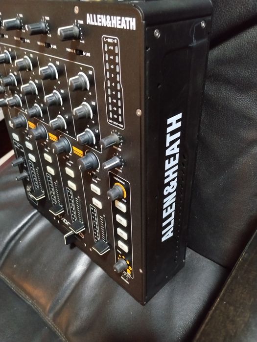 Allen & Heath xone 43