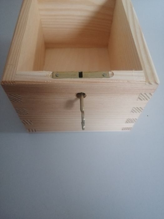 Skarbonka z kluczykiem