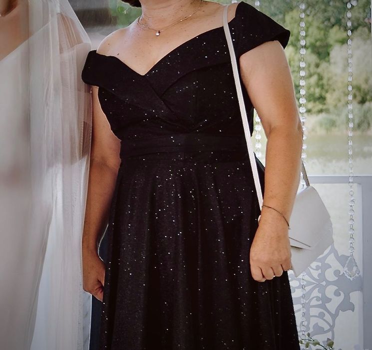 Вечірня, випускна, святкова, блискуча чорна сукня