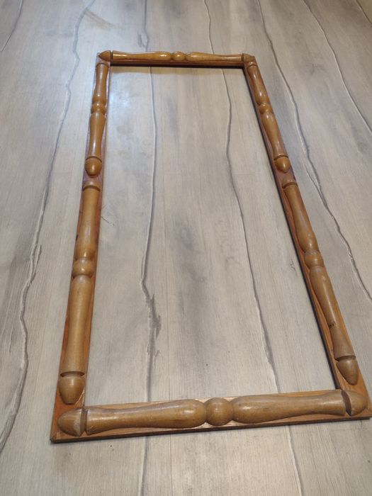 Sprzedam drewnianą ramkę 95 cmx44.5 cm