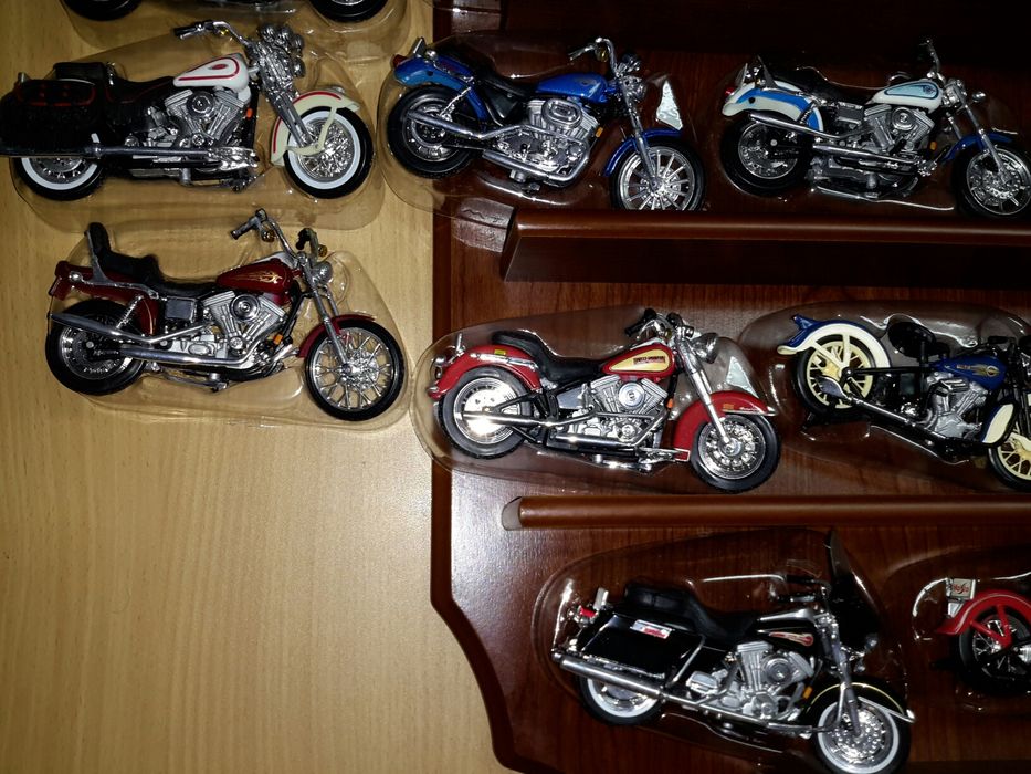 Harley Davidson Coleção 24 Motas Maisto 1:18