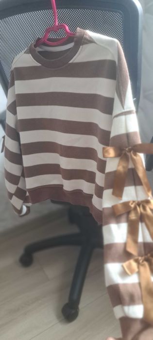 Дуже гарна кофти стан як нова