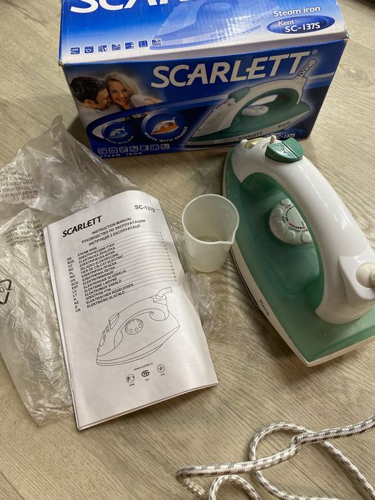 Продам новий утюг  праску для одягу SCARLETT