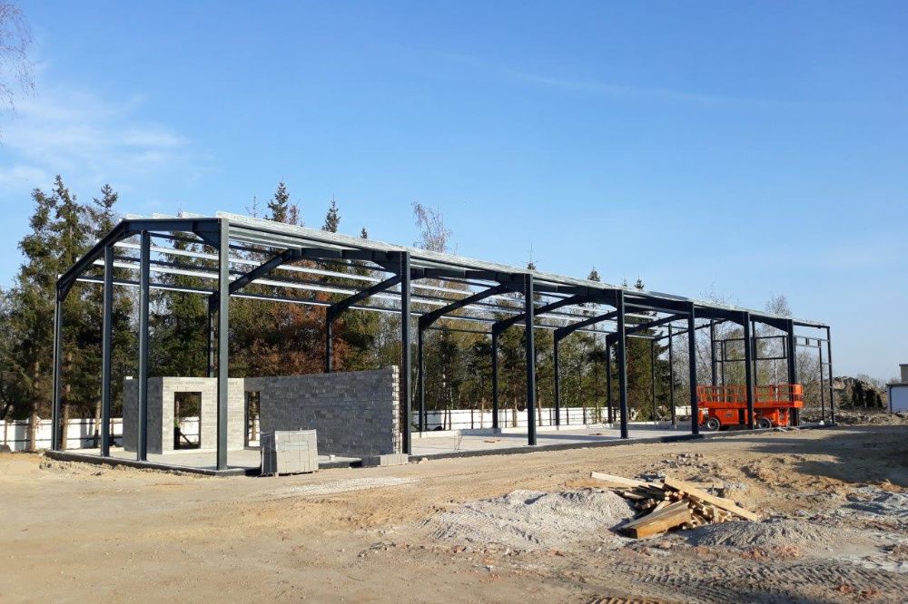 Hala produkcyjno - socjalno - biurowa GW