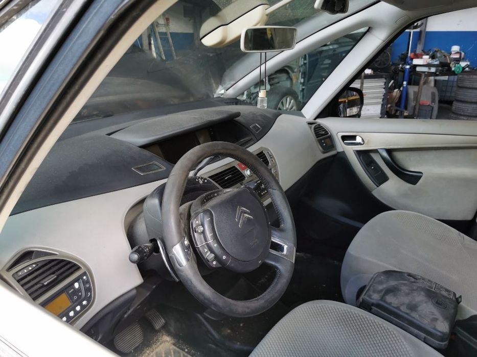 Peças Citroen C4 Picasso 1.6 HDI do ano 2011
