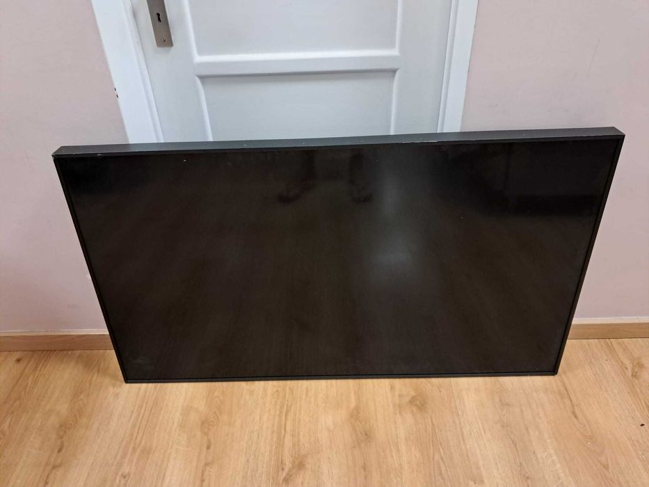 Ecrã/Monitor Profissional 55” Ultra High Brightness – Ecrã partido