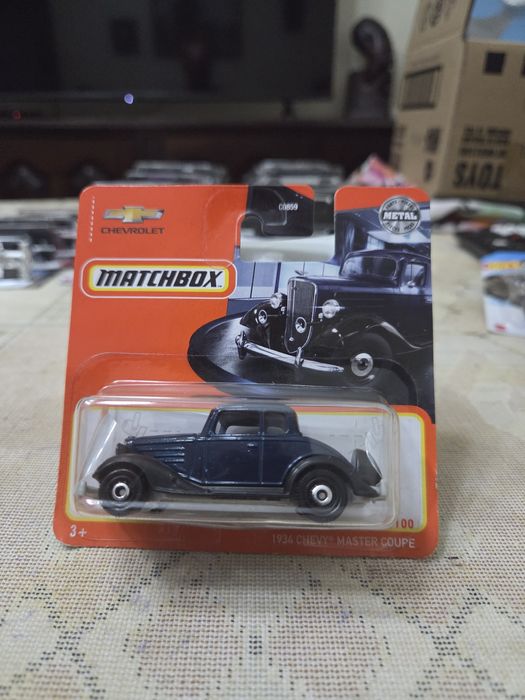 Varios  matchbox