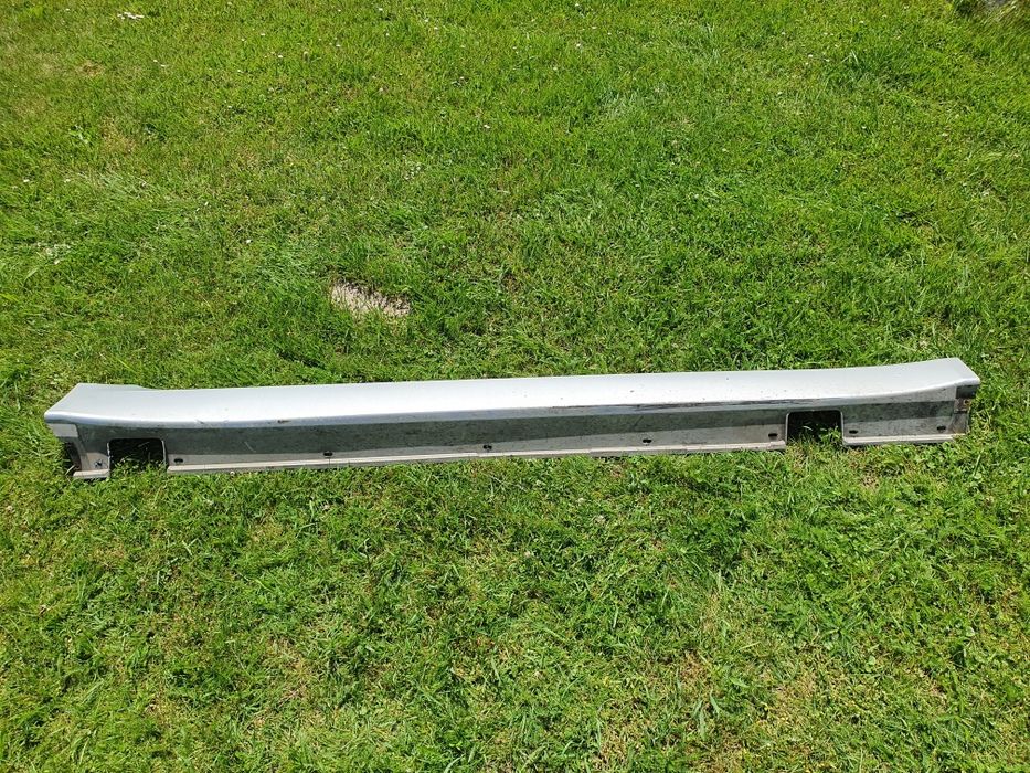 Listwa progowa prawa zewnętrzna do BMW E61 kombi 354