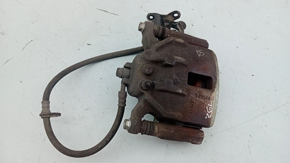 Pinça travão / maxila de travão frente direita HONDA Civic VIII Hatchb