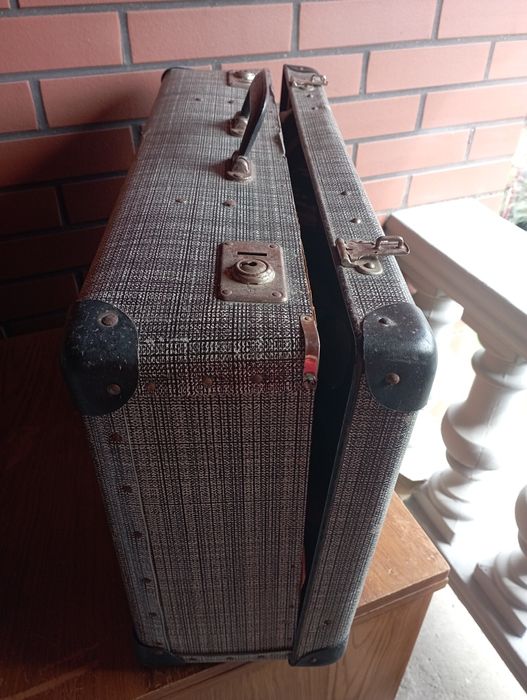 Walizka kufer stara