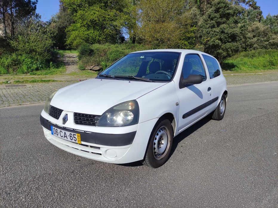 Renault Clio II 1.5 dCi Comercial – Económico e Fiável