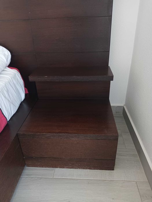 Cama casal, em madeira, Luxo - TOP