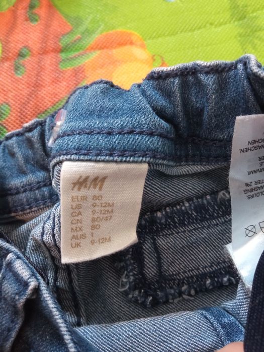 Roupa bebé 9-12 meses (80cm) - calças ganga H&M