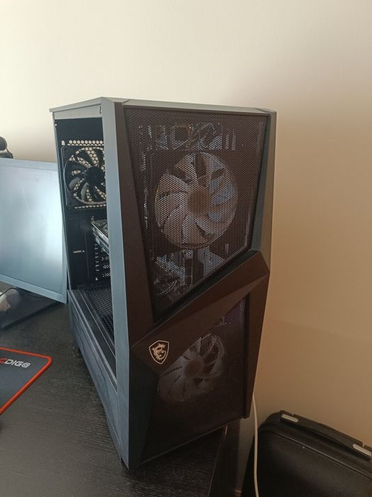 PC + monitor em muito bom estado