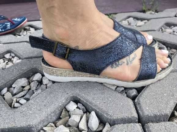 Granatowe sandały Lasocki r. 40