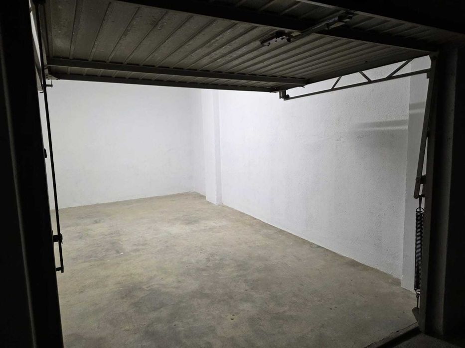 Garagem para arrendamento