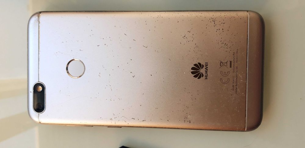 Telemovel huawei sla-l22 ler discrição.