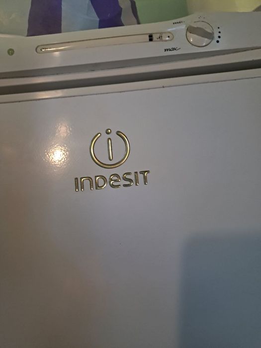 Холодильник INDEZIT під відновлення