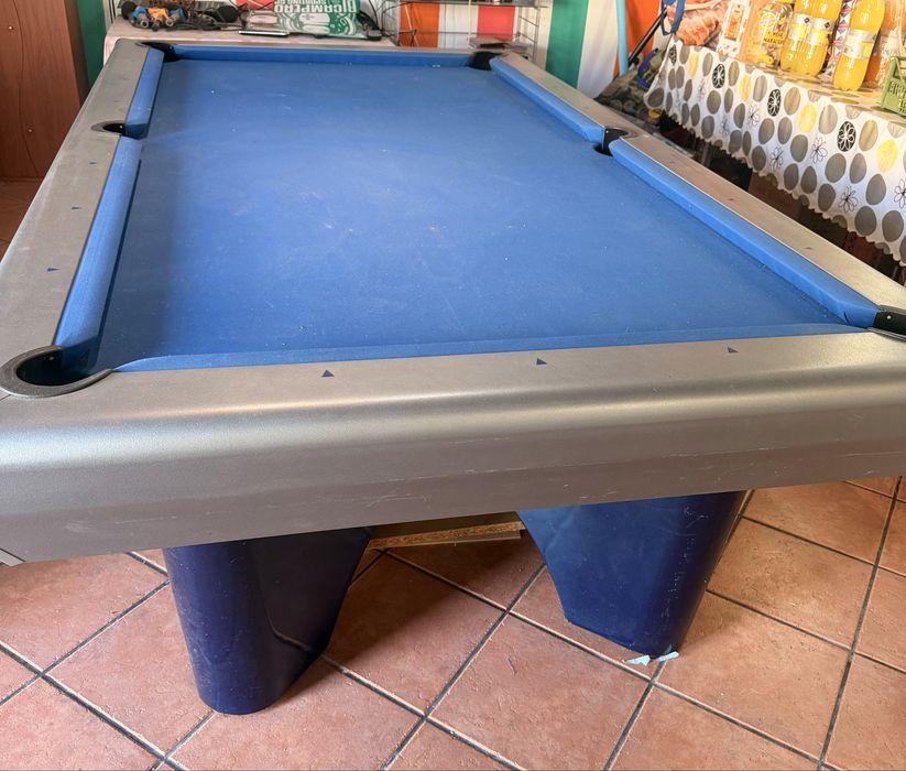 Mesa snooker.