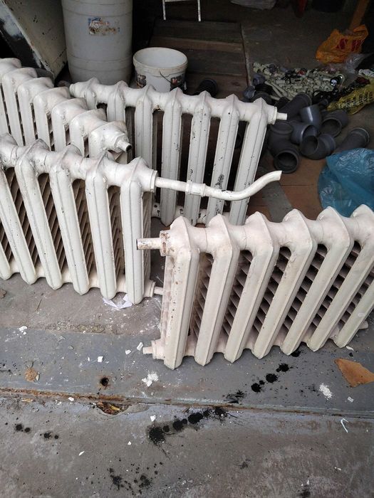 радиаторы отопления в отличном состоянии