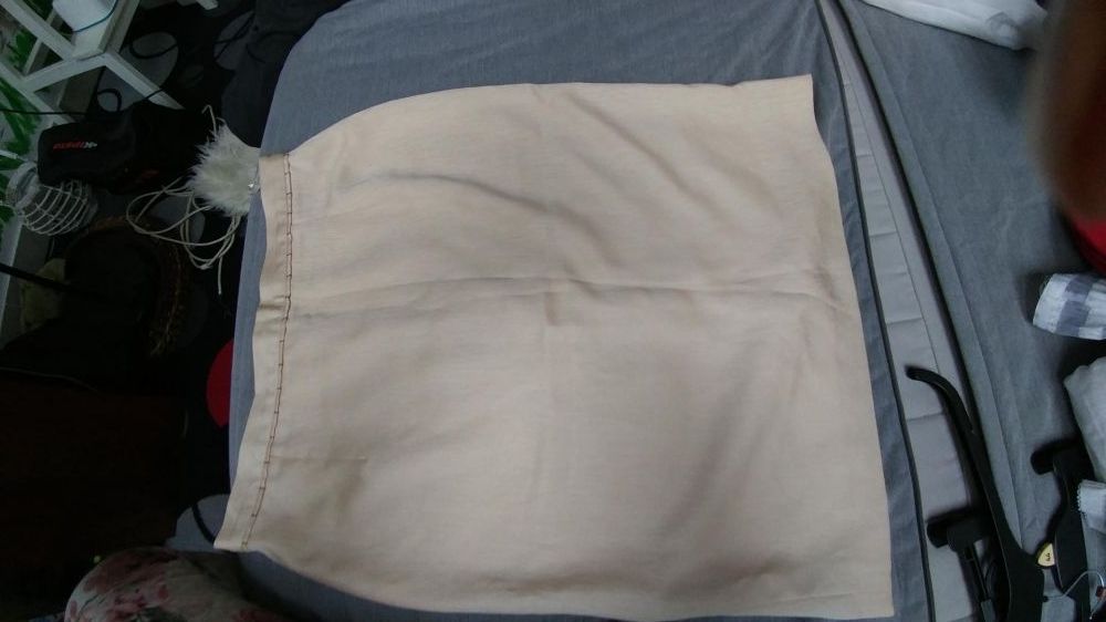 Spodnica ecru rozm 44