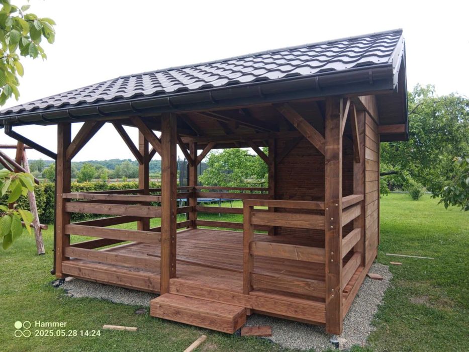 Dachy, wiaty, altany, tarasy, dekarstwo, ciesielstwo