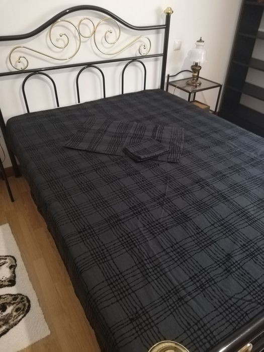 Capa de edredão preta
