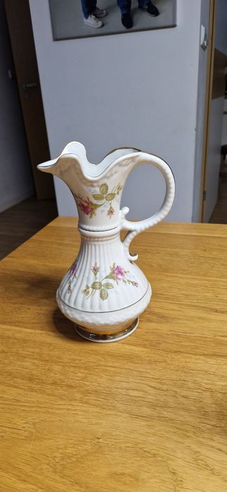 Porcelanowy dzbanek Chodzież PRL