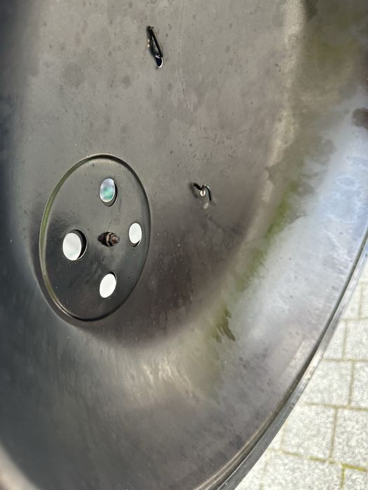 Grill węglowy okrągły