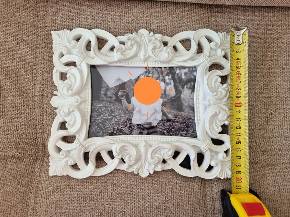 Moldura branca com relevo 25x20