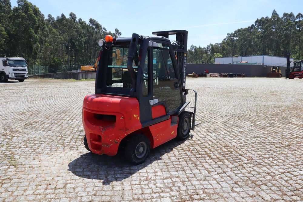 2000 Nissan FD02A25Q 2500 Kg Empilhador Diesel