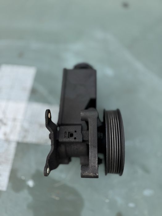 Насос ГУР Ssang Yong Rexton