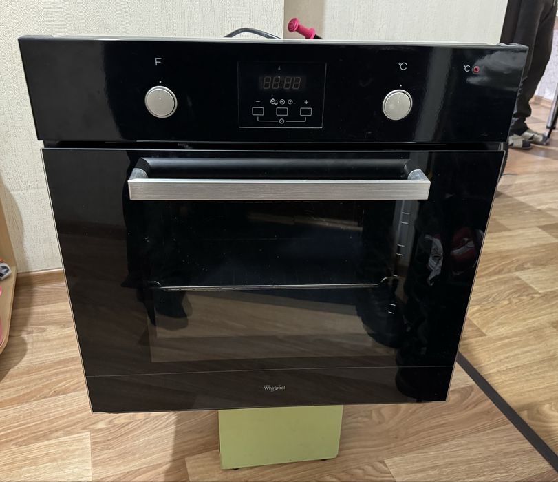 Whirpool AKP 460/NB отличное состояние