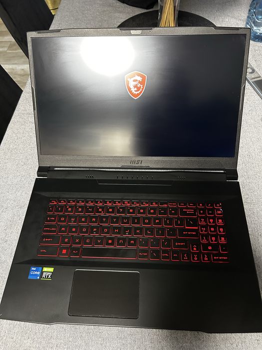 MSI Katana GF76 11UD – i5 / RTX 3050 Ti / 16 GB RAM / SSD 512 GB