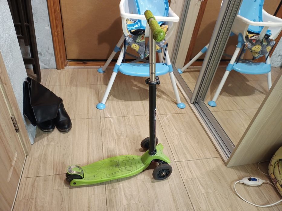 Бесплатно отдам самокат