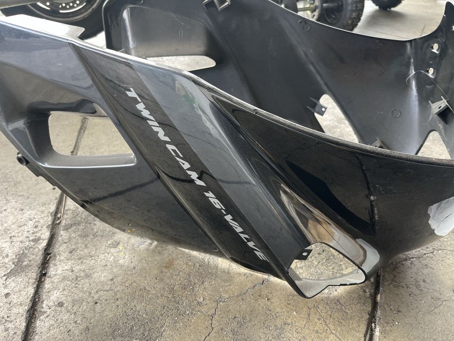 Carenagem Kawasaki zzr600