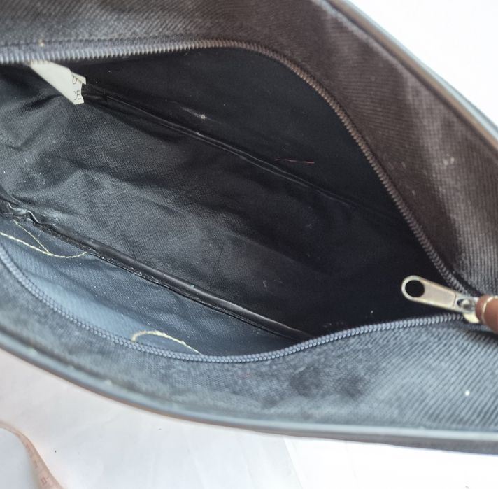 Czarna kosmetyczka męska