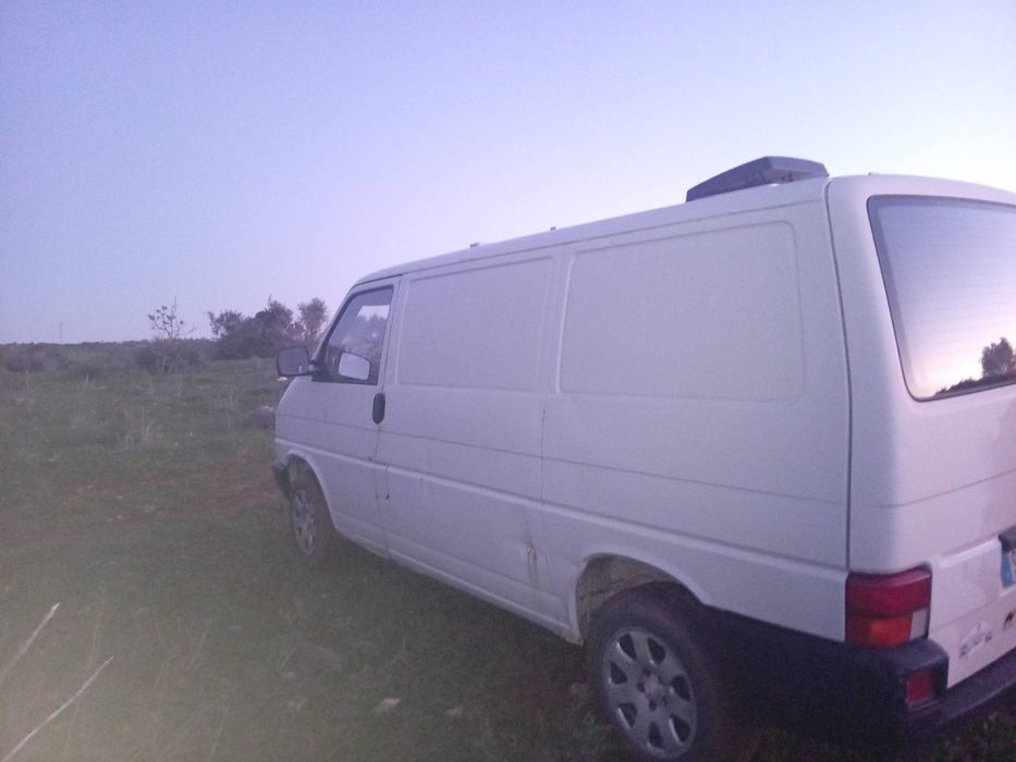 VW T4 2.4D  5 Cilindros